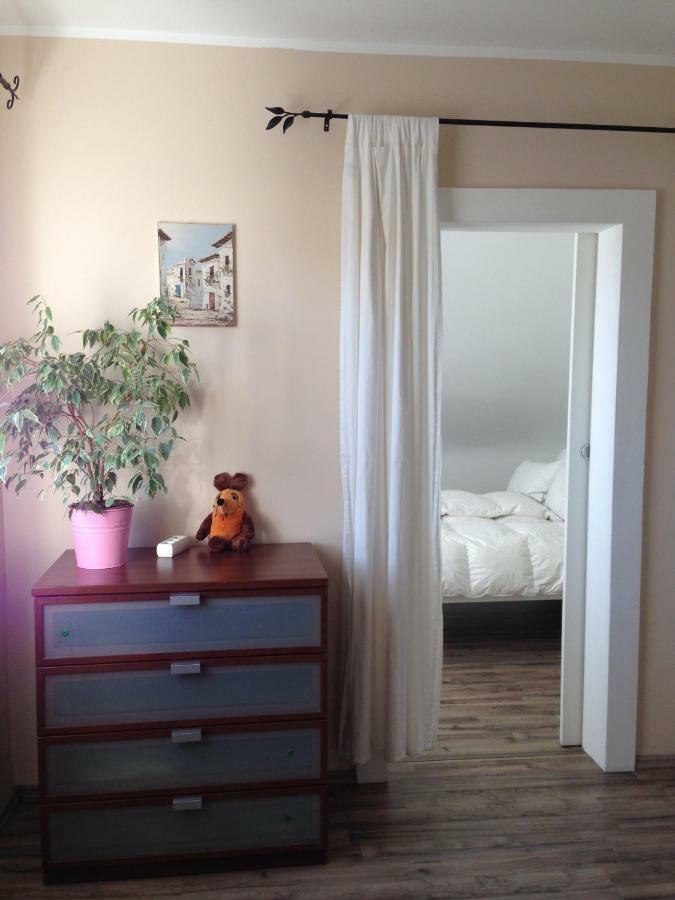Ferienwohnung Mit Garten In Koeln מראה חיצוני תמונה