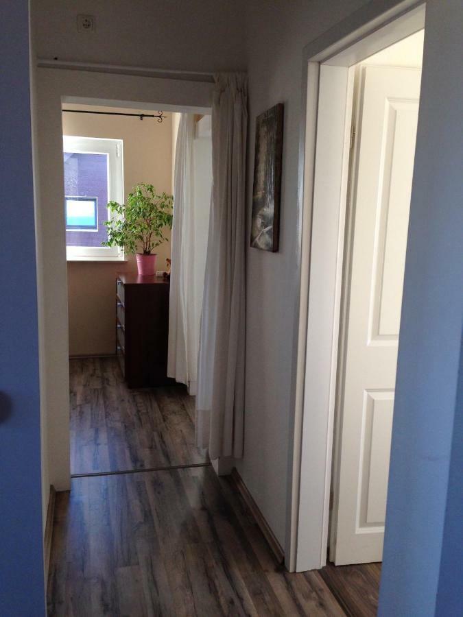 Ferienwohnung Mit Garten In Koeln מראה חיצוני תמונה